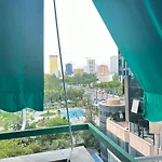 Amo Tower Center * 地拉那