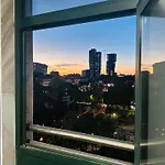 דירה Amo Tower Center *
