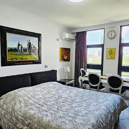 아파트 Amo Tower Center 티라나