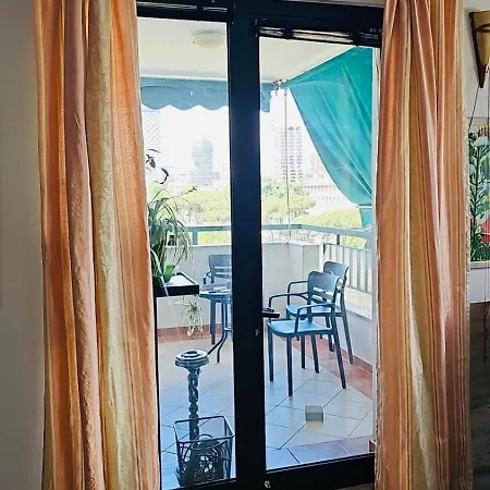 Amo Tower Center 티라나