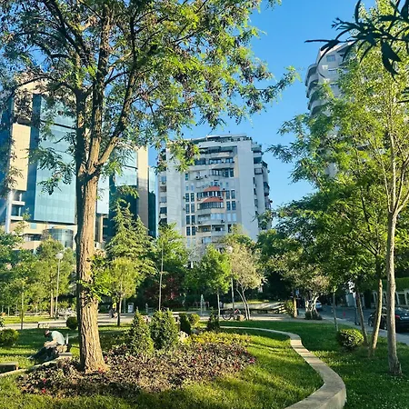 Amo Tower Center