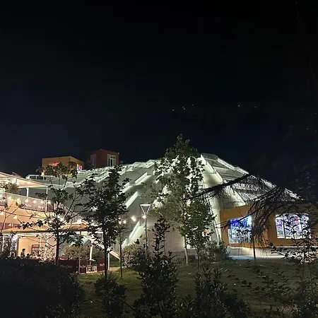 公寓 Amo Tower Center 地拉那