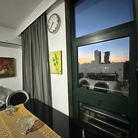 Amo Tower Center شقة *
